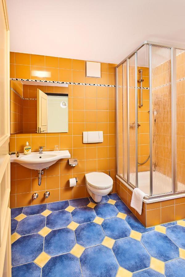 Landhotel Kistlerwirt Бад Файлнбах Екстериор снимка